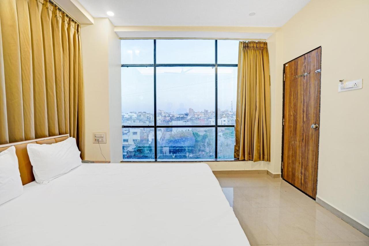 Collection O 83775 Hotel 4King สุรัต ภายนอก รูปภาพ