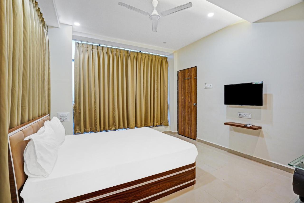Collection O 83775 Hotel 4King สุรัต ภายนอก รูปภาพ