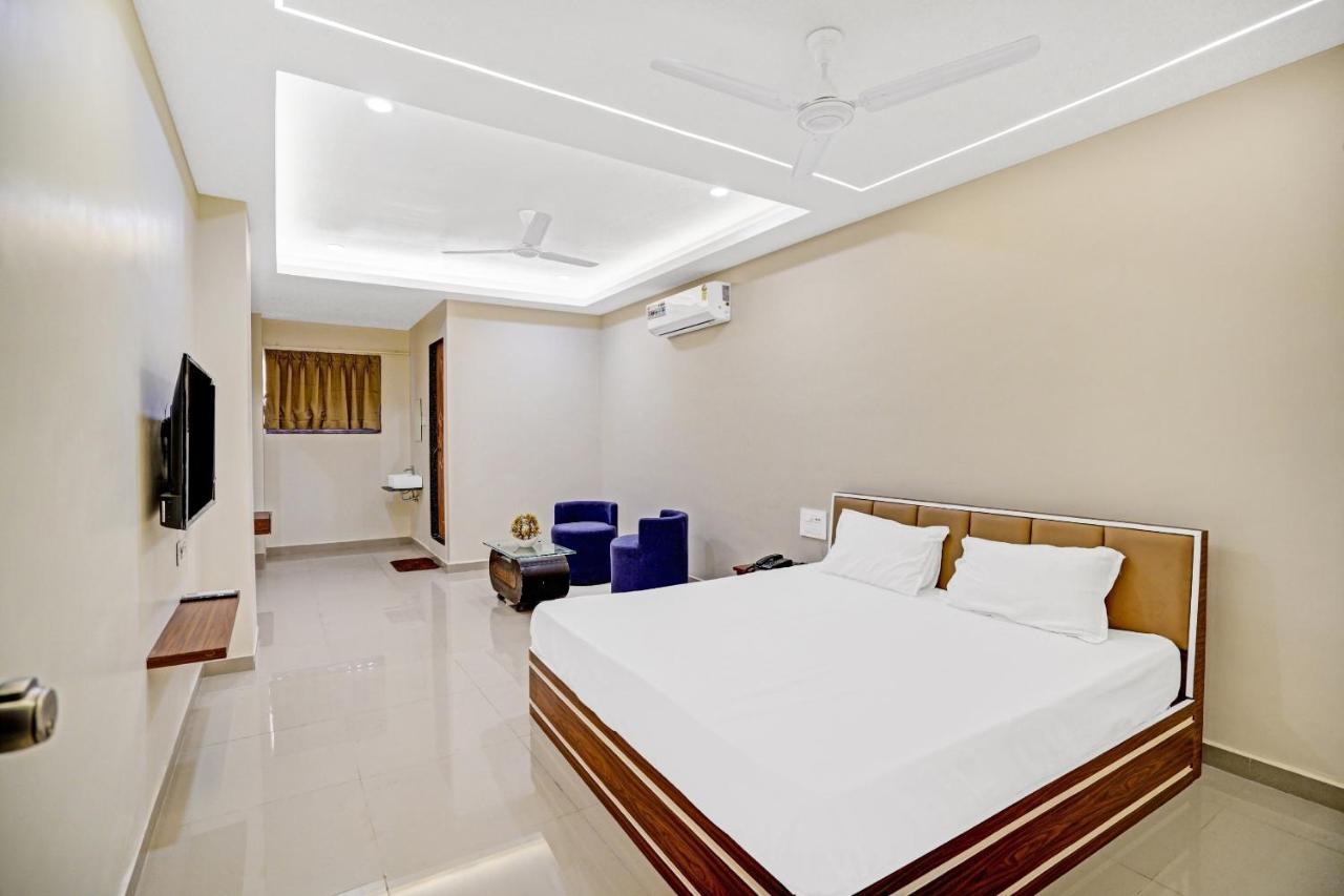 Collection O 83775 Hotel 4King สุรัต ภายนอก รูปภาพ
