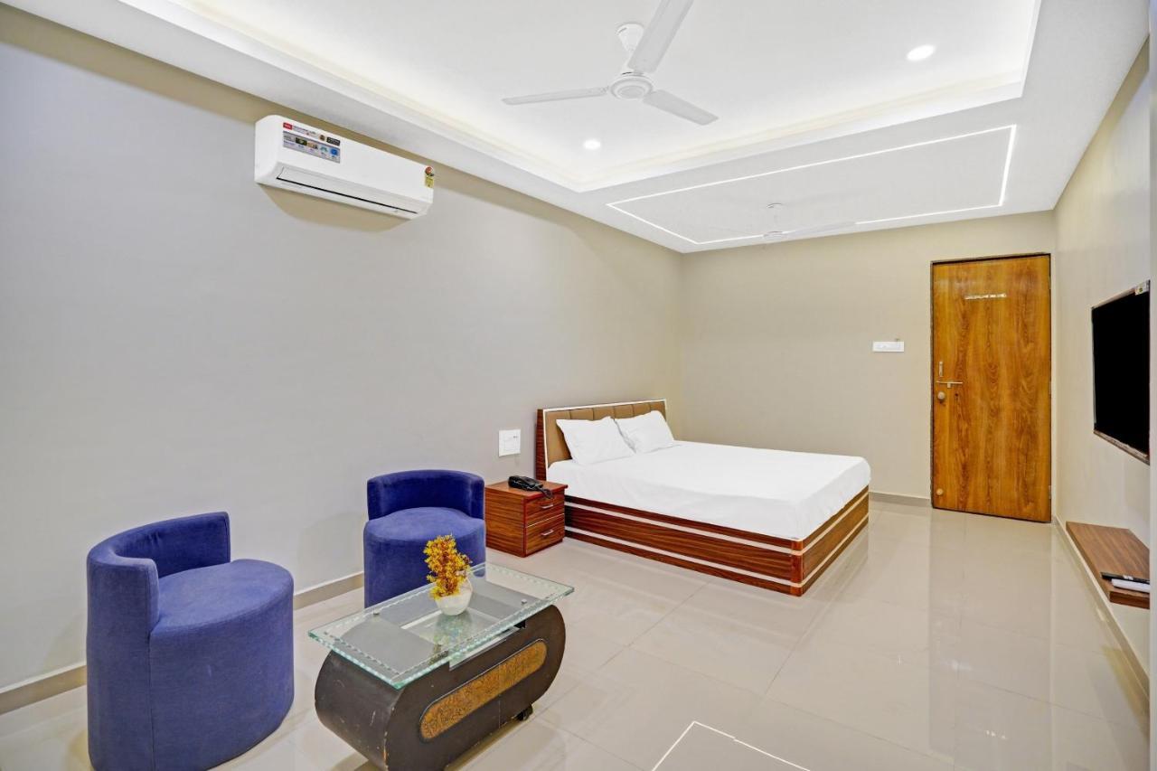 Collection O 83775 Hotel 4King สุรัต ภายนอก รูปภาพ